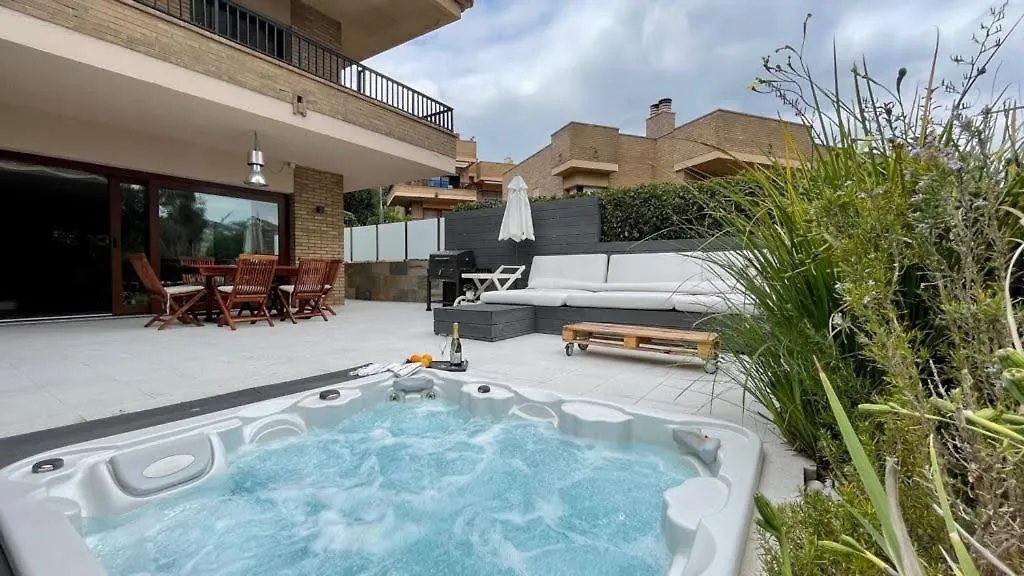 료렛 드 마르 Residencial Bella Donna Lux House, Jacuzzi Y Piscina Privada 빌라